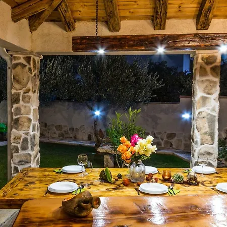 Andrija ヴィラ シベニク