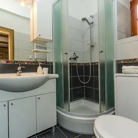 ヴィラ Andrija シベニク